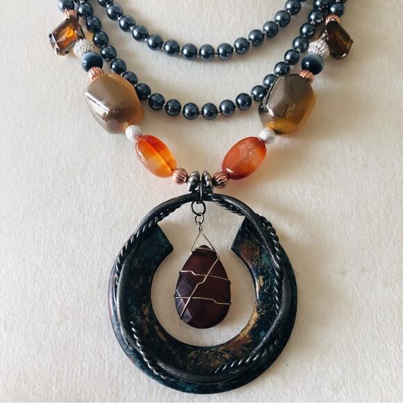 Handcrafted repurpose medieval look gem Czech glass Pearl toggle clasp necklace - Picture 8 of 9